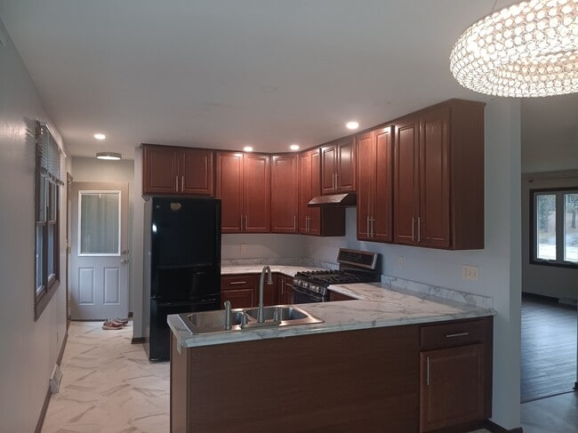 Photo - 117 Hilly Oak Dr