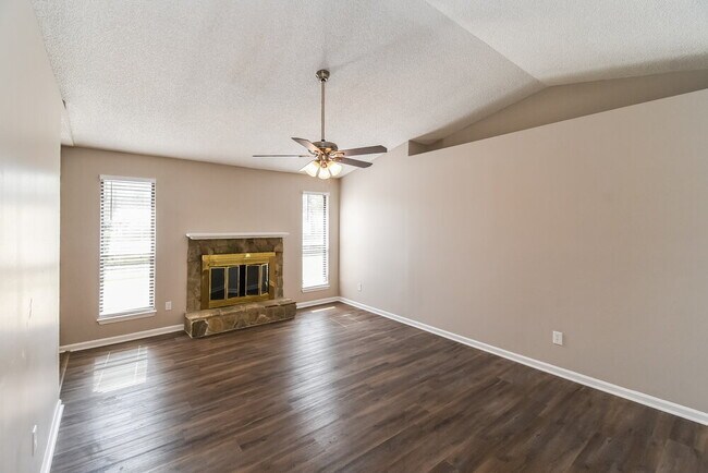 Photo - 7538 Allspice Cir N