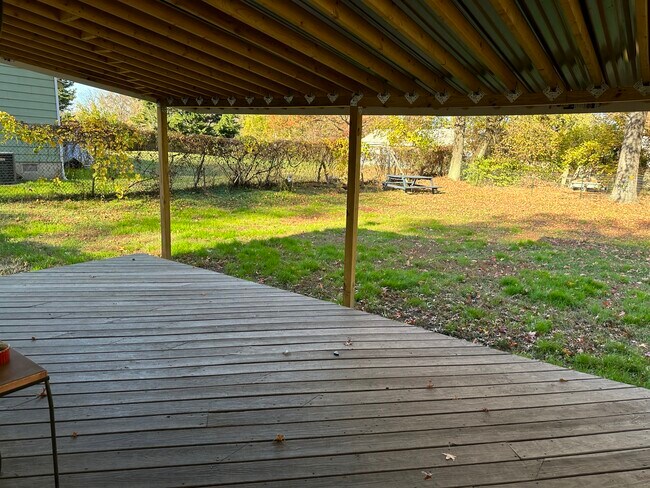 Photo - 252 Oak Ave Unidad B