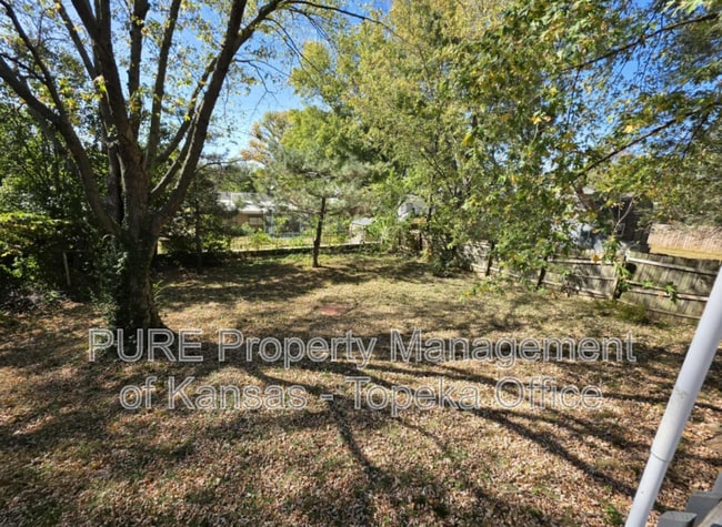 Photo - 7621 Sni a Bar Rd