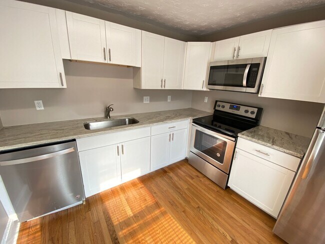 Photo - 68 W 9th Ave Unit R