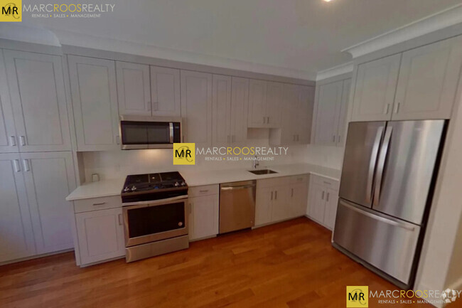 Building Photo - 11 Temple Pl Unit RW Rental