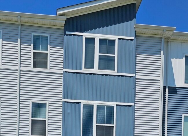 Photo - 858 Finley Dr Townhome