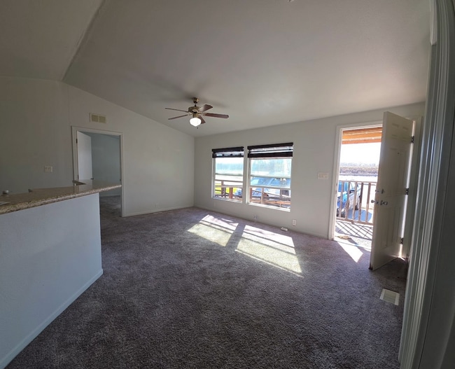 Photo - 560 Canal St