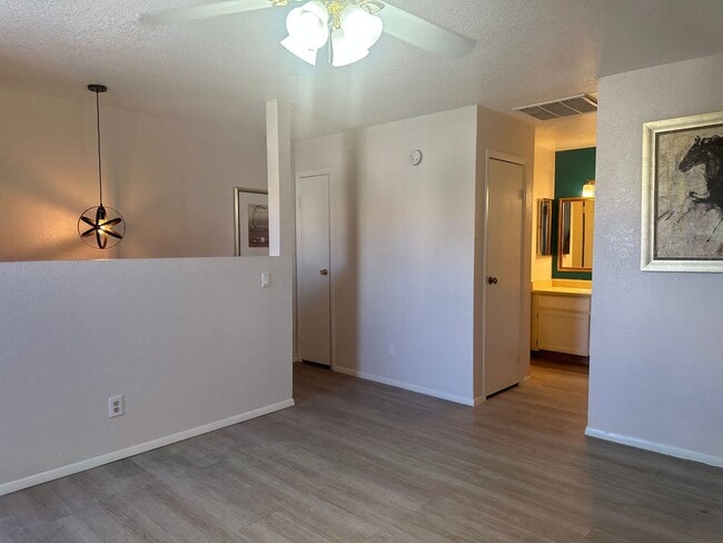 Photo - 1 Bedroom Townhouse