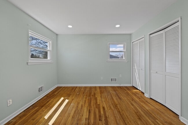 Photo - 9 Deborah Dr