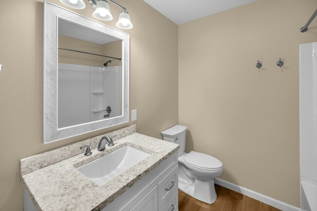 Photo - 515 Maddox Dr