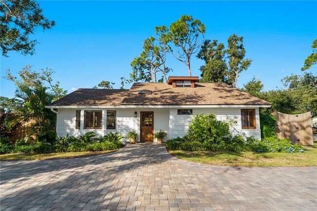 Building Photo - 731 Texas St