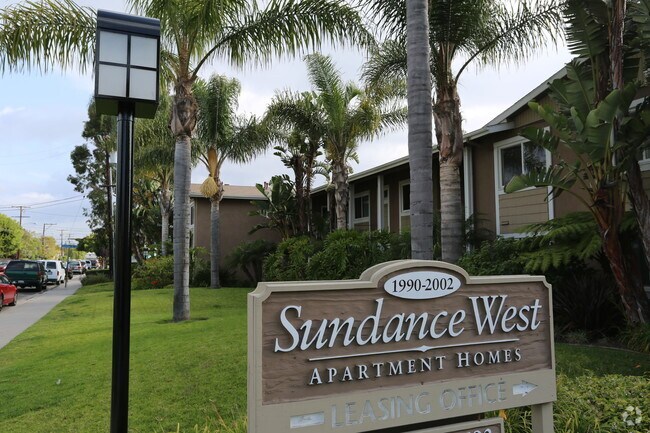 Grounds - Sundance West Apartments