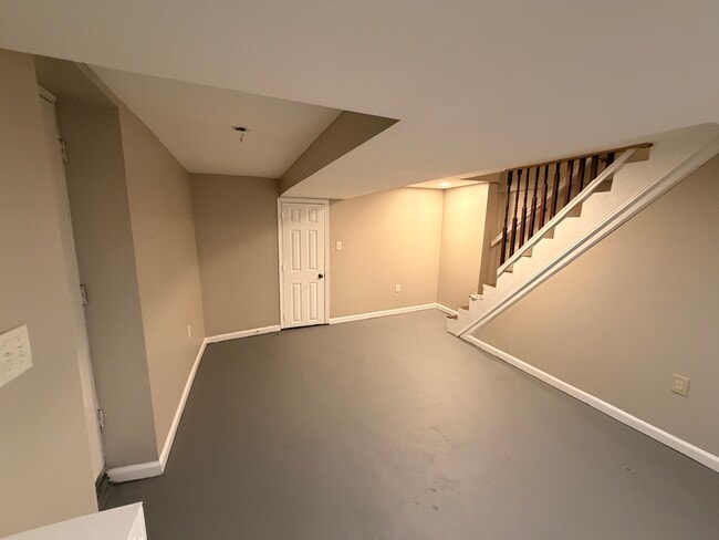 Photo - 4924 Chalgrove Ave