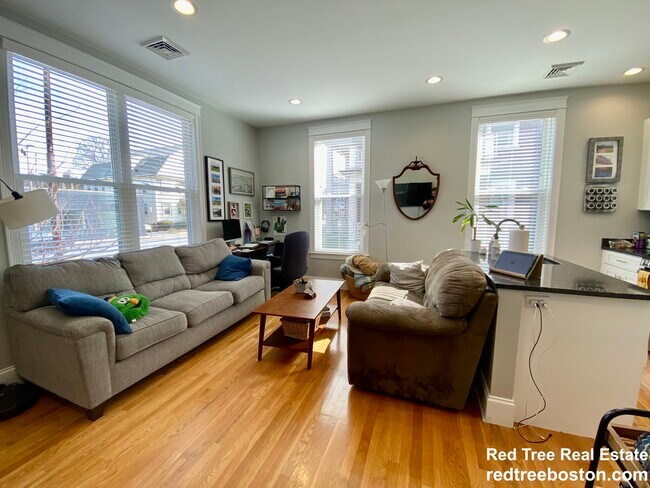 Photo - 408 S Huntington Ave Unit 1