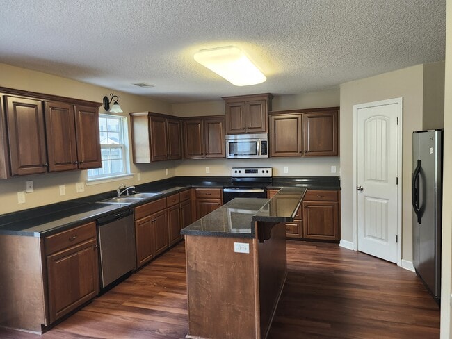 Photo - 208 Guyett Ave
