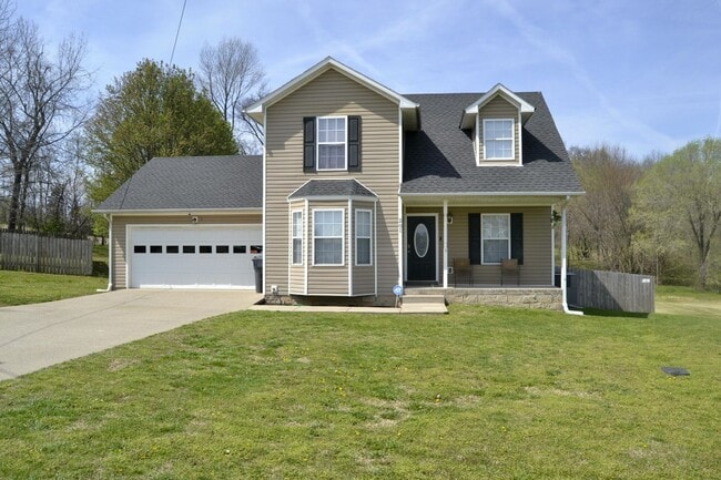 Building Photo - Large Home Coming Soon! Close to Fort Campbell with Large Fenced Yard