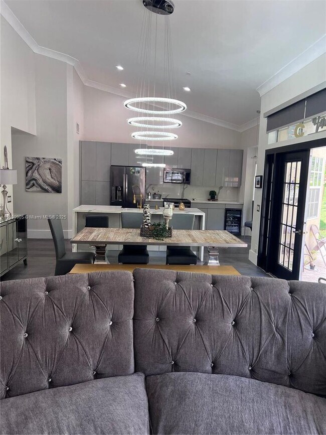 Photo - 1371 Bayview Cir