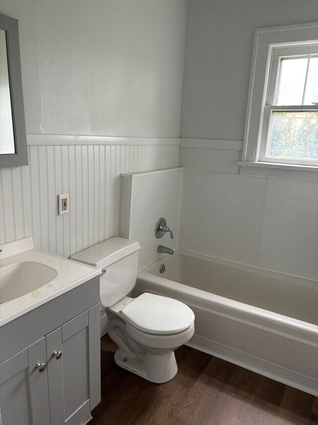 Photo - Akron Single Home