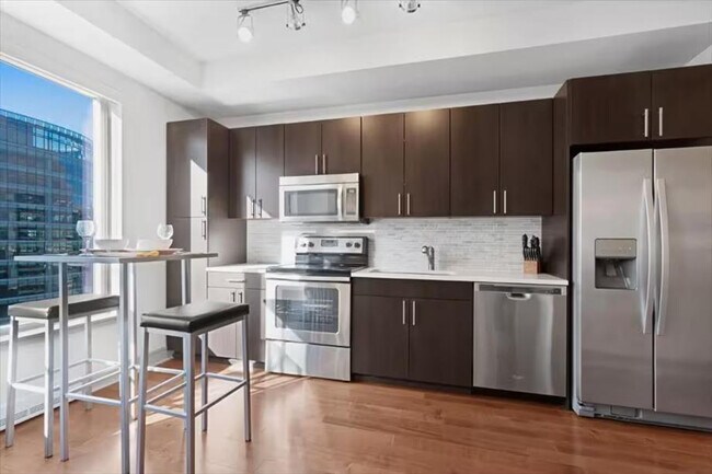 100 Pier 4 Blvd. Unit SI ID1048695P