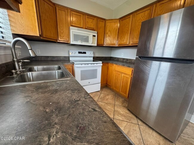 Photo - 116 Christie Ln