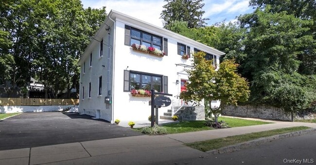Building Photo - 25 Van Duzen Pl Rental
