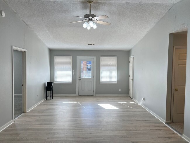 Photo - Really Cute Home in Lake Wildwood