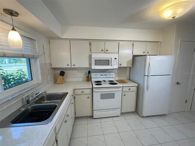 Photo - 171 Golf Club Ln