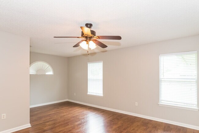 3111 Brook Haven Ct