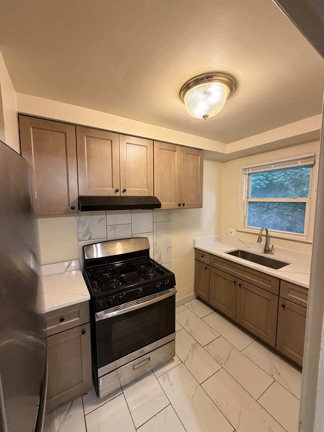 Photo - 9384 Rutherford St Unit 3