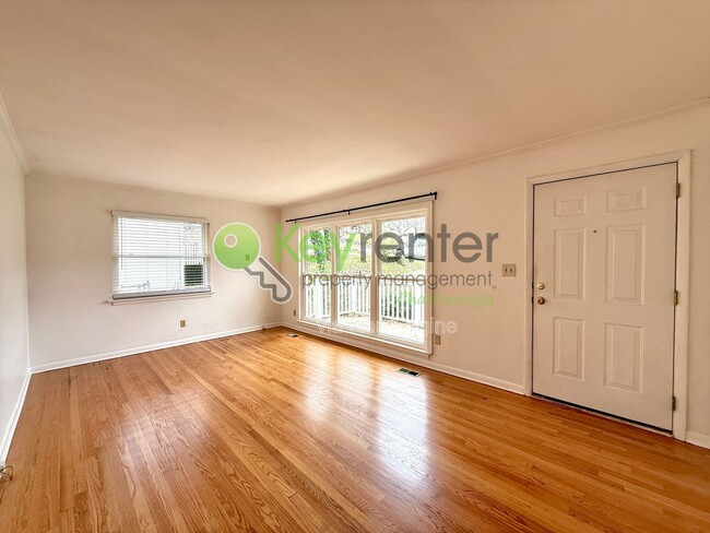 Photo - 1010 Summer St