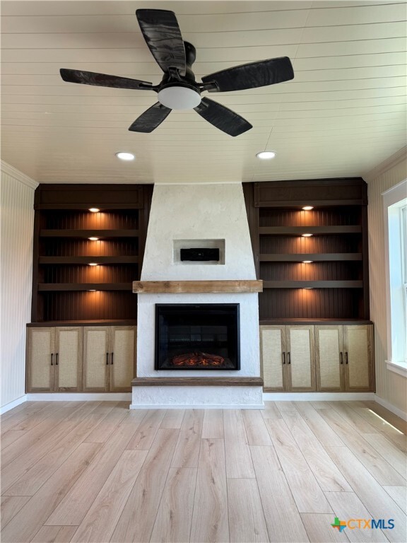 Photo - 223 NW Front St