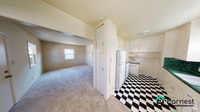 Building Photo - 1 + 1 Charming Front-Unit Rental in Prime ... Unit 10908 National Blvd