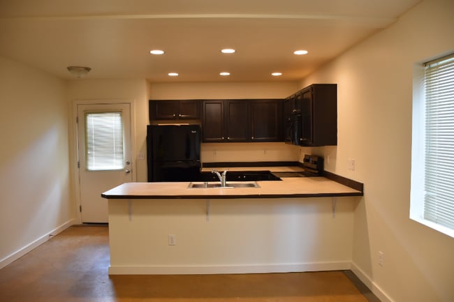 Photo - 8372 Wabash Ave S