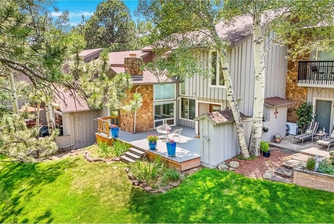 Photo - Exquisite Townhome in Hiwan on Golf Course! Unidad 31