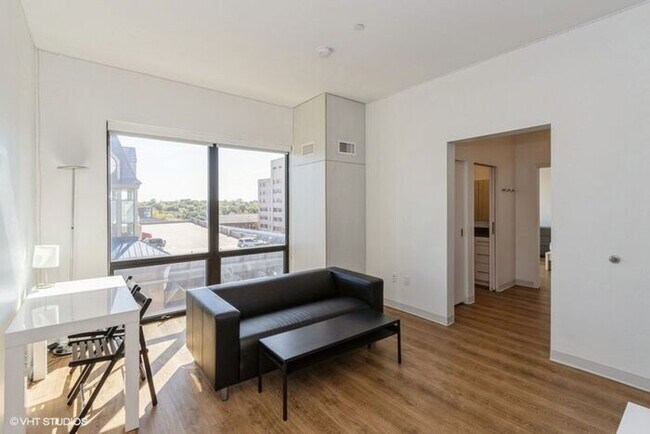 Photo - $1,699 | 1 Bedroom, 1 Bathroom Furnished A...