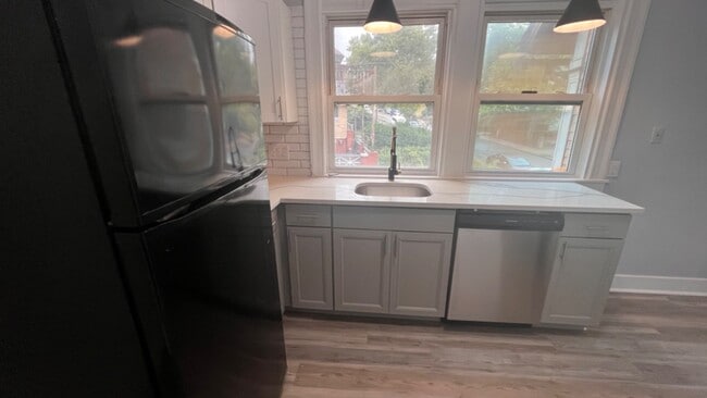 Photo - 5801 Douglas St Unidad Apt 2