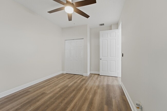 Photo - 104 Jesup Ln