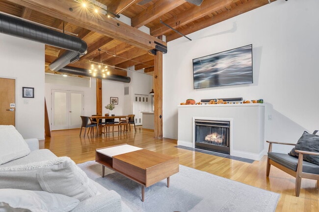 Photo - 1727 S Indiana Ave Unidad 320