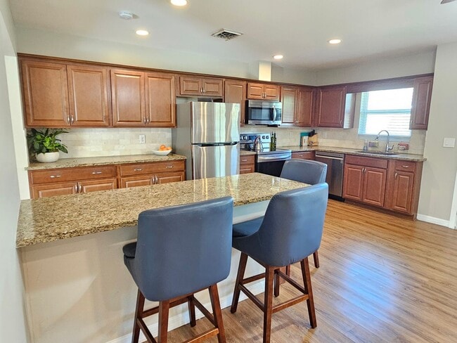 Photo - Annual Unfurnished 2 Bedroom 2 Bathroom Single Family Home in South Venice!