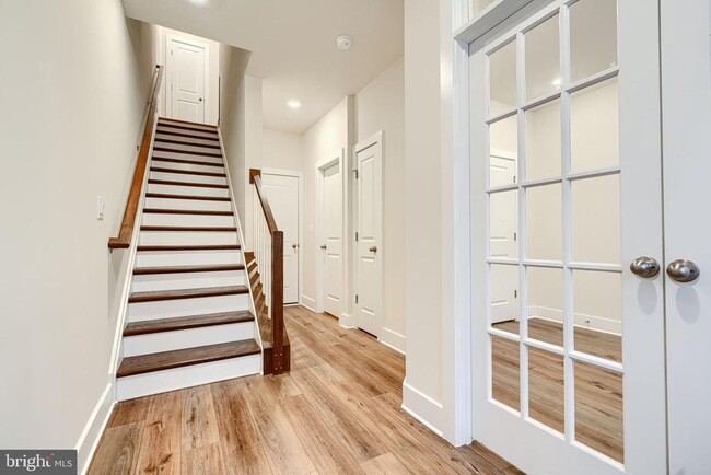 Photo - 2603 Light St
