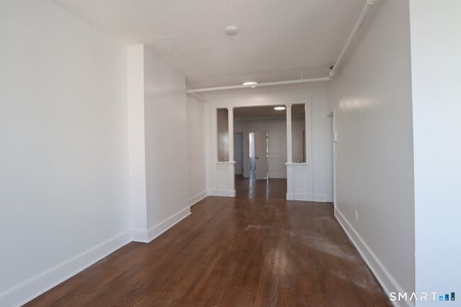 Photo - 187 Bank St Unit 195-202