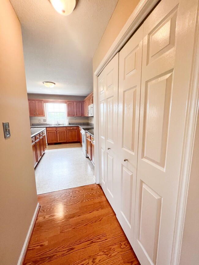 Photo - 3 Bedroom 2 1/2 Bathroom Home with fenced ...