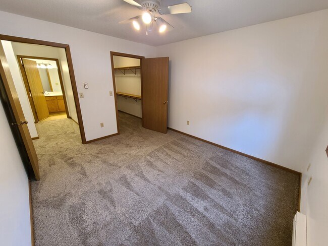 Geneva Terrace Apartments