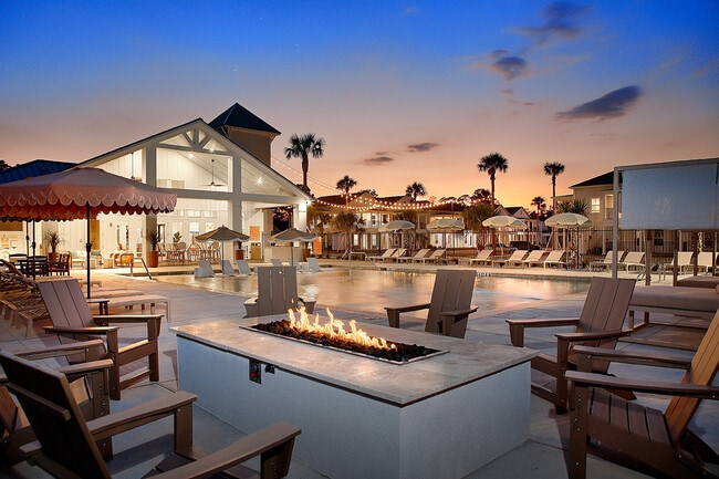 Building Photo - Boardwalk Village