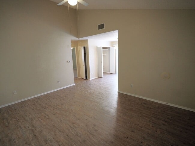 Photo - Amazing Round Rock Duplex!