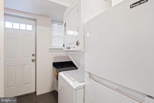 Photo - 966 Mt Olivet Rd NE