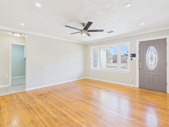Photo - 5125 SW 16th Ave