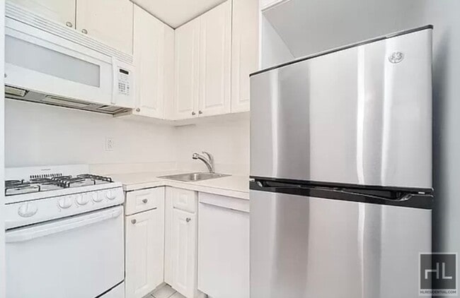 Photo - East 91st Street Unit 2G