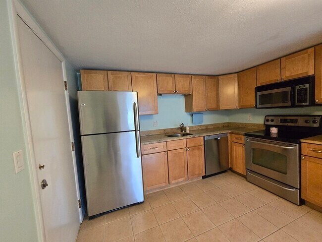 Photo - 870 Haverhill St Unidad 13C