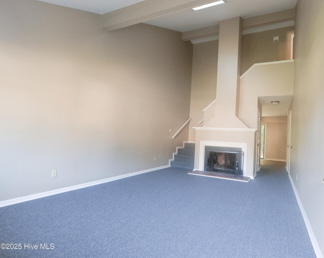 Photo - 119 N Onsville Pl