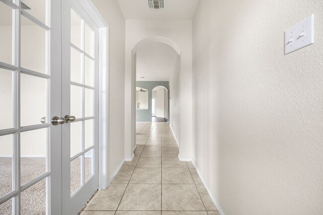 Photo - 1414 Fawn Lily Dr