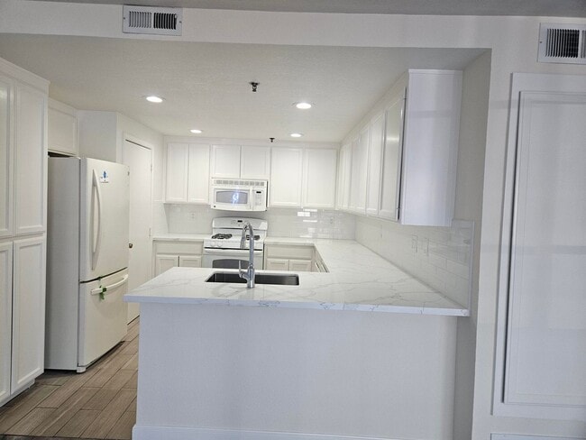 Photo - Daly City Village in the Park 2 bedroom 2 bathroom Condo