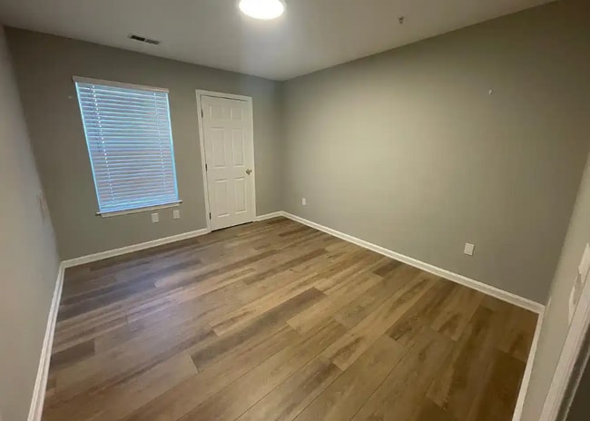 Photo - Condo in Eastport